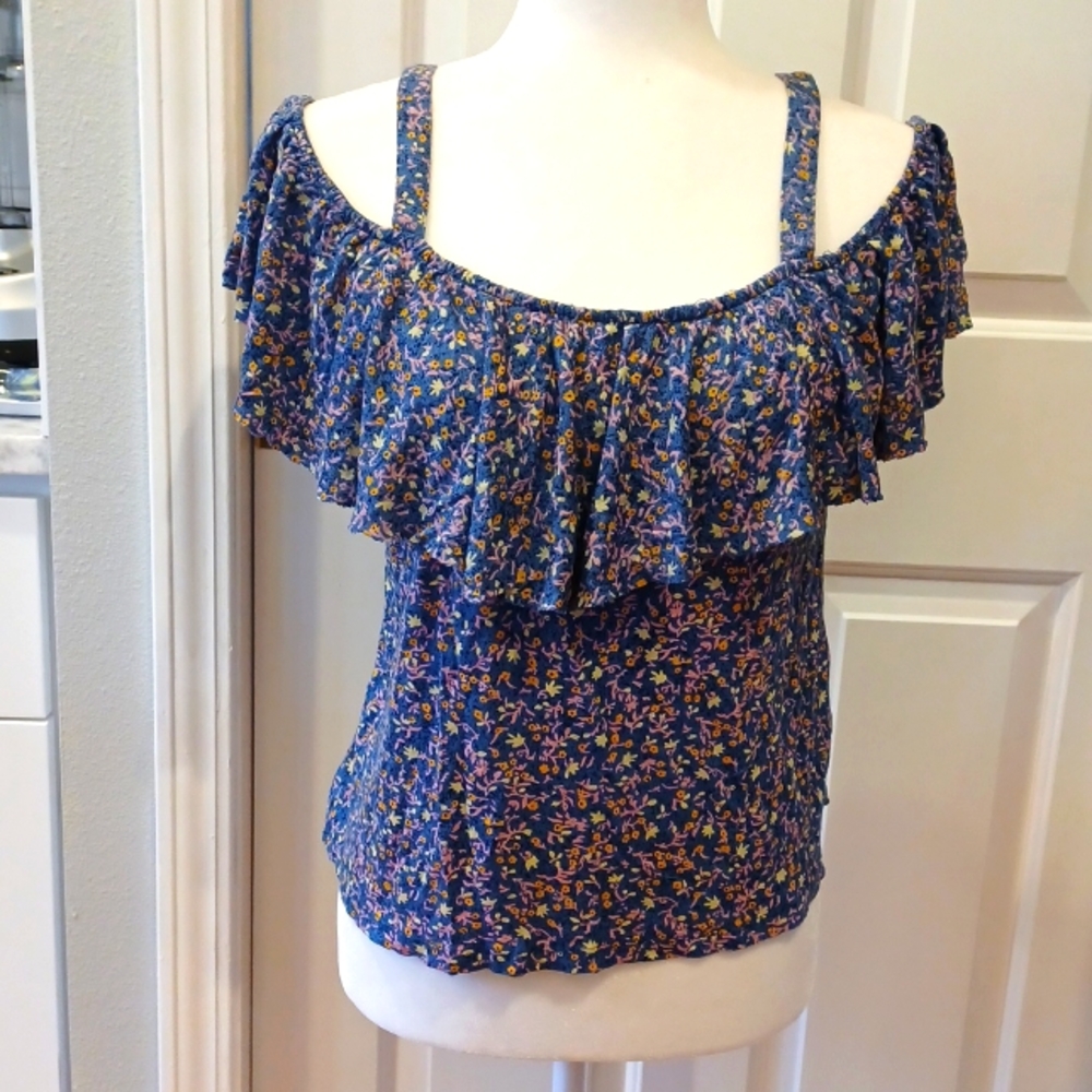 3 Fun Peep Shoulder Tops